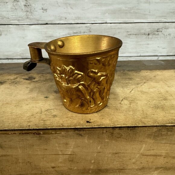 Antique Embossed Greece Margo Cup Mug - Picture 3 of 8